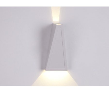 

Настенный светильник Crystal Lux, Clt 225W Wh